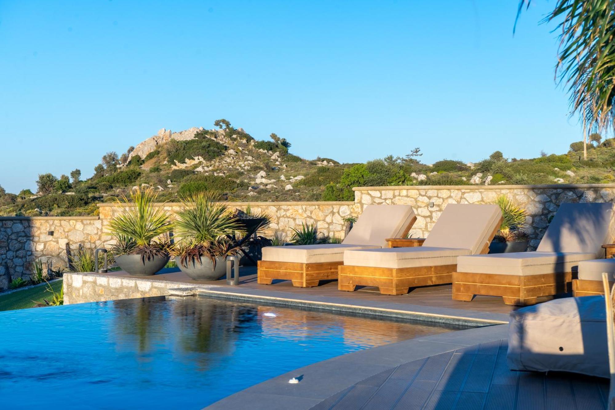 Rhode Luxury Villa Kalithies Dış mekan fotoğraf